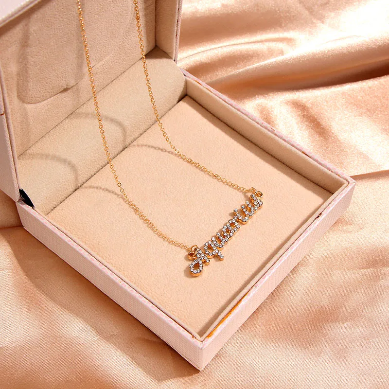 Butterfly Pendant Necklace Female Shiny Crystal Clavicle Chain Fashion New Design Jewelry