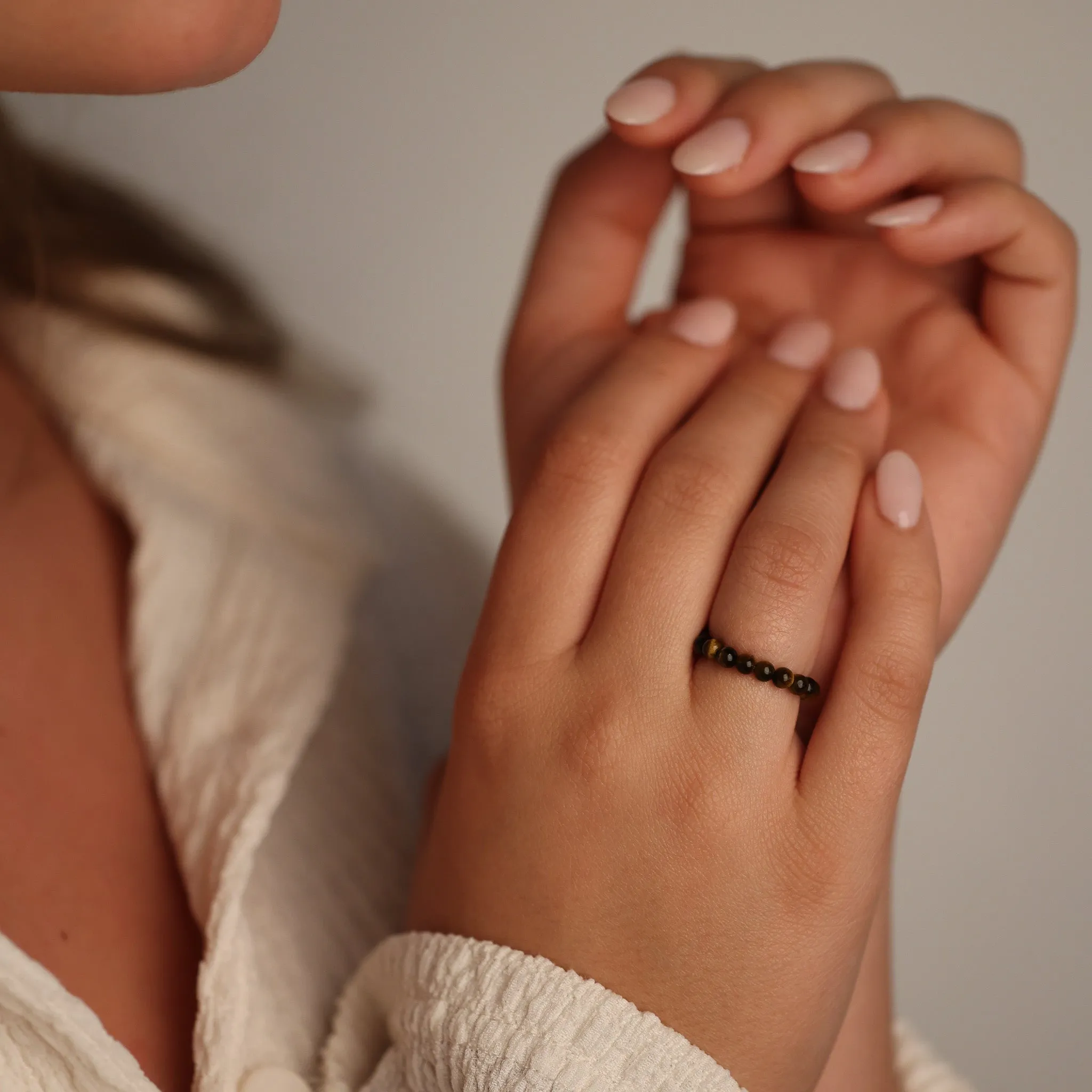 EARTHSTONE STRETCH RING - TIGERS EYE