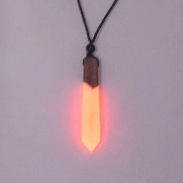 Fashion Arrow Necklace, Ancient Wood Resin Combined With Strength Energy Jewelry, Luminous Pendant Gift A203051