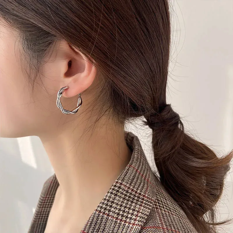 Fashion Korean Metal Elegant Hoop Earring Woman 2022 New Vintage Geometric Statement Earrings Jewelry Brincos Gift