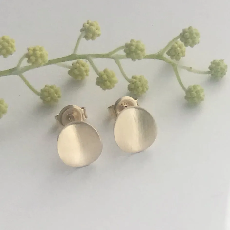 Medium Gold Curved Earrings