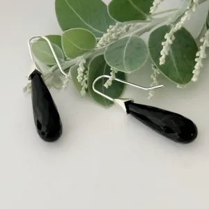 Onyx drop tulip earrings