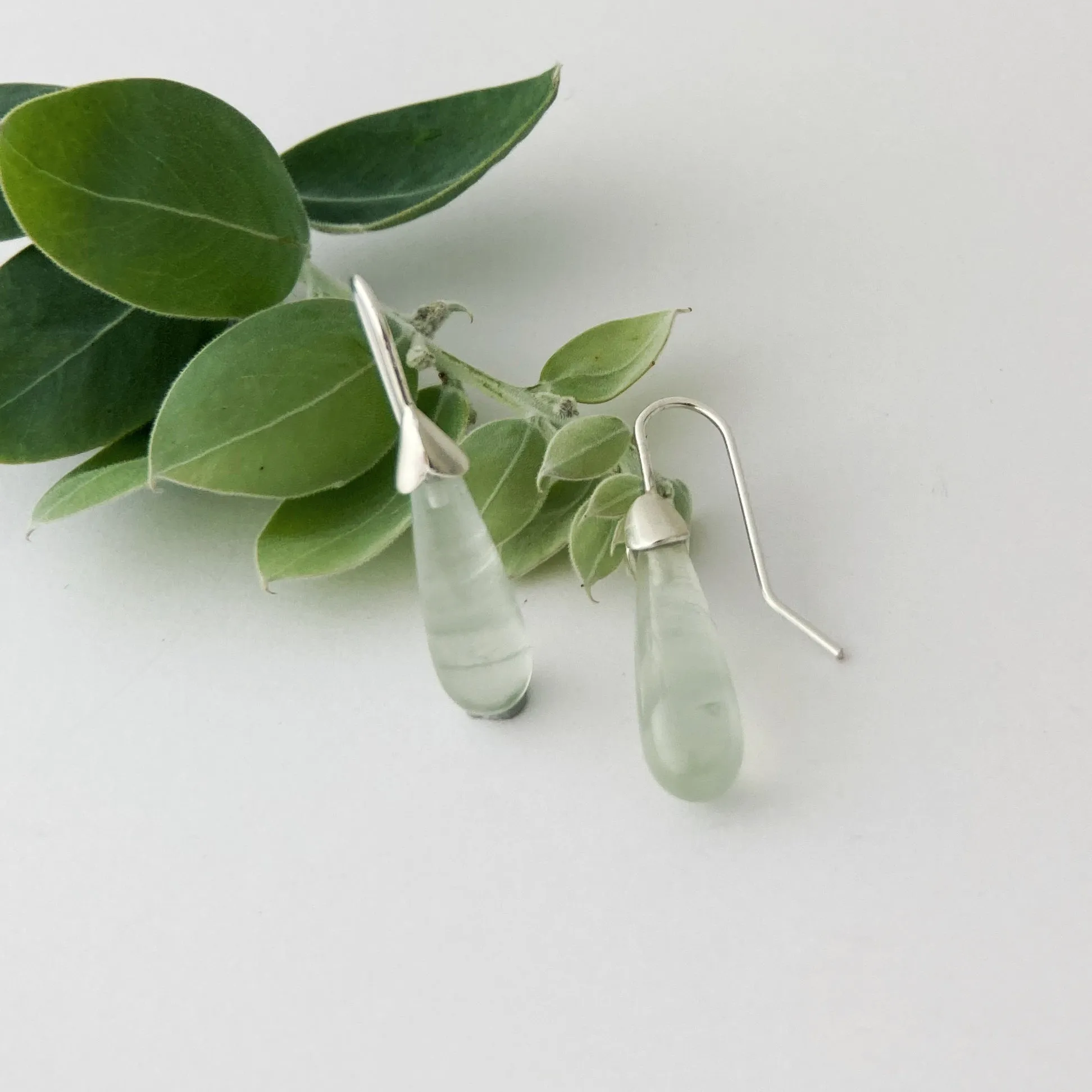 Prehnite drop tulip earrings