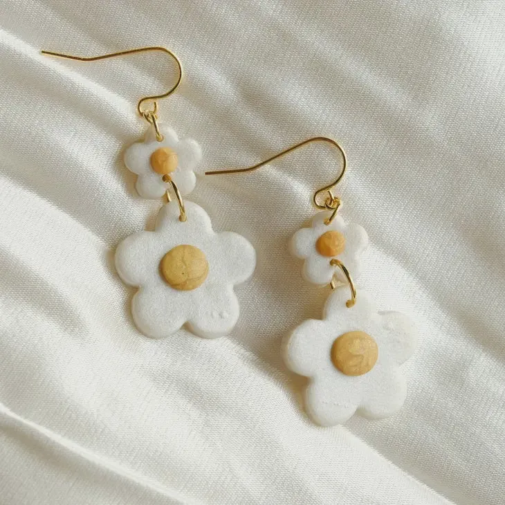 The Playful Clay Earrings Daisy